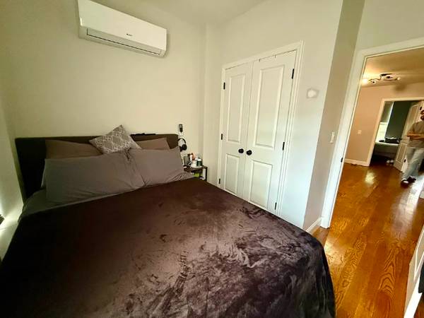 $2,895 / 3br - ¡Hermoso apartamento de 3 habitaciones y 1 baño con patio privado disponible! (Ocean Hill, a poca distancia a pie de las líneas de tren A / C / L / J / Z!)63788783829251122