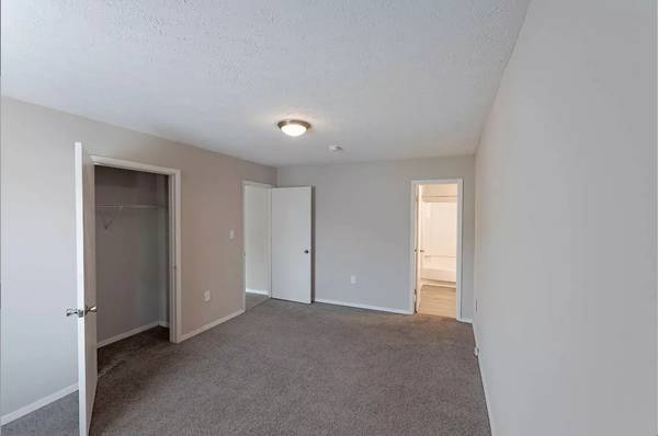 $1,049 / 1br - 796ft2 - Pet Friendly Community! We welcome your furry friends! (Stone Mountain)63963991448451120