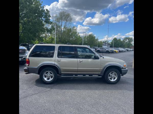 2000 Ford Explorer 4dr 112 WB XLT 4WD - $2,500 (Merrillville, IN)63469629432195123