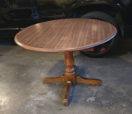 Round Dining-Kitchen Table 1