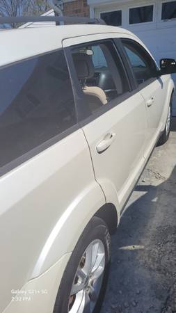 Vendiendo un Dodge Journey SXT Flex Fuel 2014 - $6,500 (Virginia Beach)63621667010947124