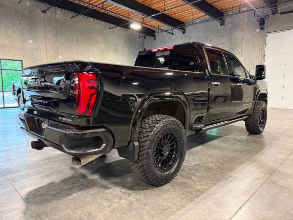 2024 GMC Sierra 2500HD Diésel 4x4 4WD Camioneta Denali Ultimate 4 puertas Crew - $83,900 (Platinum Motors Corp)63438349828993123