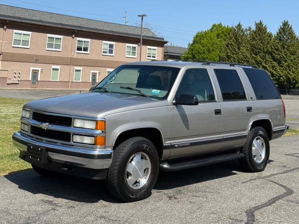 1999 Chevrolet Tahoe LT 4x4 ¡Bajos Kilometraje! - $7,95063617179033601124