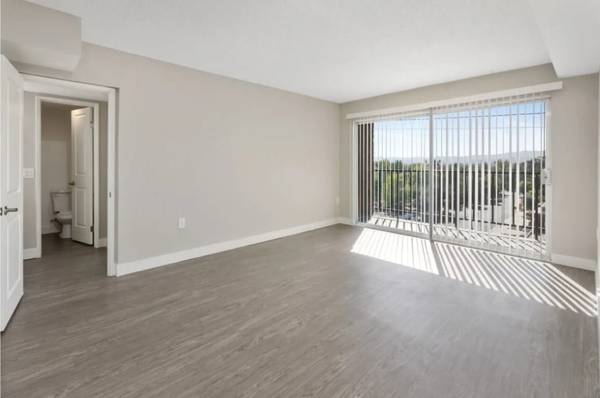 $2,195 / 1br - 857ft2 - 1Bd+1Bath Apartment Home!! Move in Special!! (6805 Louise Ave, Los Angeles, CA 91406)63998005985538120