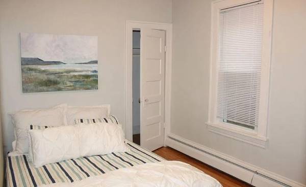 $1450.00 / 2br - 750ft2 - Encantadora casa de dos habitaciones y un baño en Minneapolis - $1450/mes63868698880897123