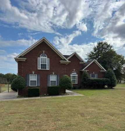 $499,900 / 3br - 2124ft2 - Lebanon - 3 Bed, 2 Bath - .95 Acre - Fenced Backyard - Great Location (Lebanon, Mt Juliet)63924809992322120
