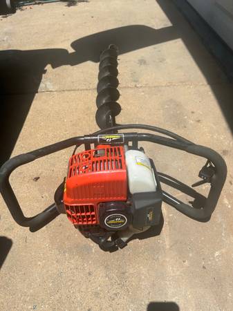 Like new Gas Auger 1