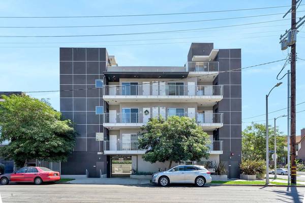 $3,795 / 2br - Great place to live * Gorgeous  Apartment *  Best price!! * (Sawtelle)63829376438017120
