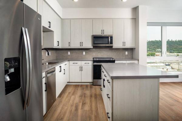 $2,637 / 1br - 674ft2 - Electrodomésticos de cocina de acero inoxidable (Grantville, Mission Valley,)63775720220931122