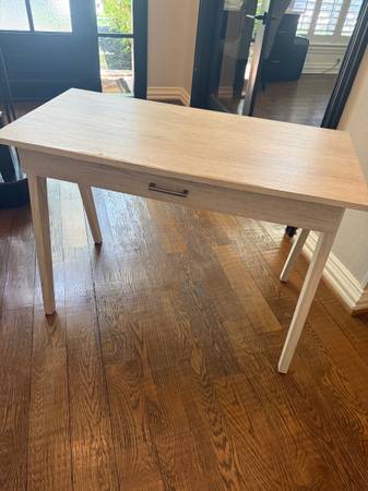 Desk 1