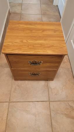 Night stand or Nightstand, just one, free! 1