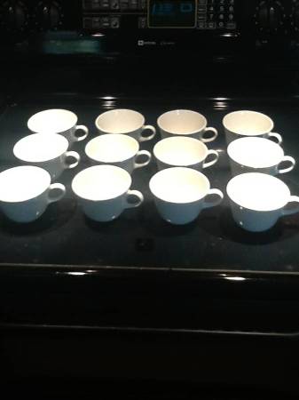Corelle, 12 solid white coffee- tea cups 1