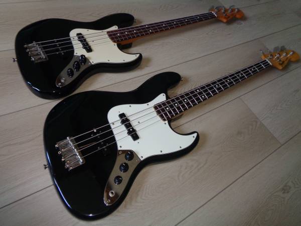 2 Fender Japanese Jazz Basses 1962 Reissues. 1