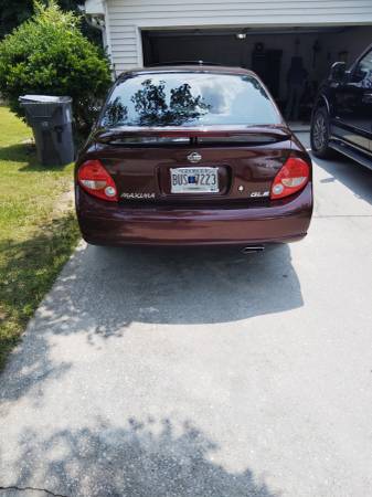 2000 Nissan Maxima GLE - $5,500 (Stockbridge)63620757350531123