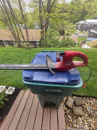 Craftsman 22 inch hedge trimmer 1
