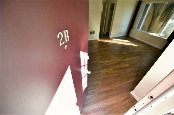 $2,695 / 2br - 2bed/2bath Apartment in Quiet Corner of Berkeley, Close to Campus (berkeley)63686121807491120