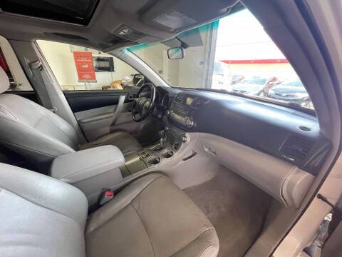 2010 TOYOTA HIGHLANDER AWD 4DR $3500 DOWN FOR NO CREDIT CHECK FIN - $3,500 (vallejo / benicia)63487909988481124