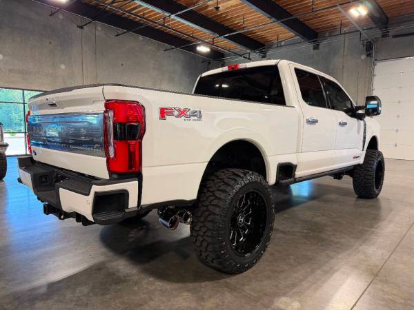 2025 Ford F-350 Super Duty - Photo 4