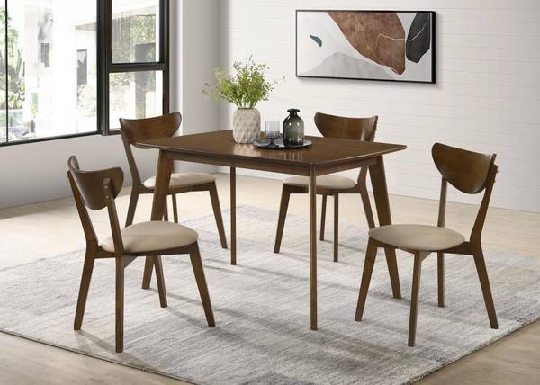 Beautiful Five-Piece Dining Room Set in Chestnut Brown Finish! 1