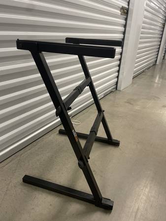 Gear Lux Console/Mixing Stand 1