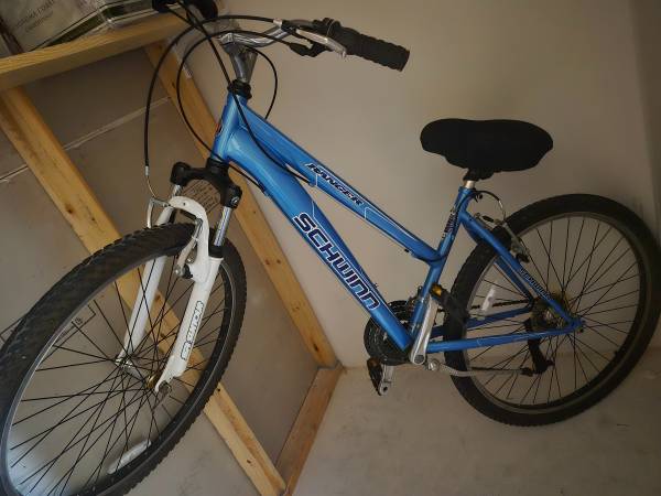 26"  Schwinn Ranger Bicycle 1