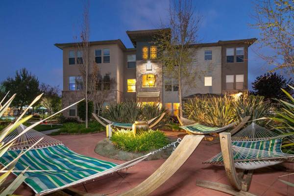 $3,557 / 3br - 1346ft2 - Luxury Apartments in Sonoma County, CA (rohnert pk / cotati)63668095367683120