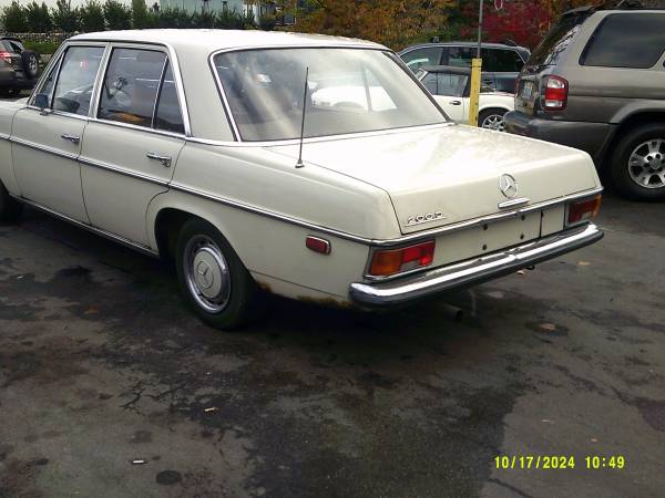 1972 MERCEDES BENZ 200D DE 4 PUERTAS - DIÉSEL - $2.495 (Seattle/Lake City)63470887355905121