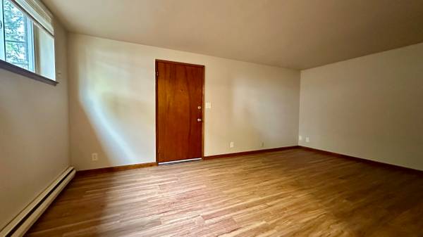 $1,495 / 2br - 790ft2 - Basement 2 bedroom  1 month free for 11/1 or sooner move in (Lake City Seattle)63948084875906121
