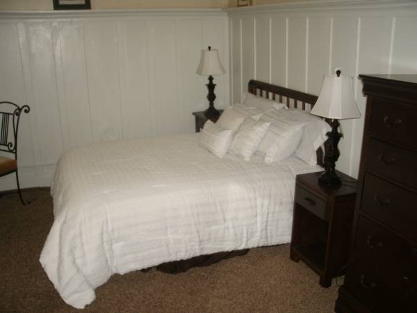 $1,698 / 1br - near public transport/ 1or 2 months   Super quiet room /W Garden view (USF / panhandle)63888990840833120