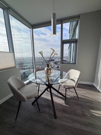 $3,775 / 1br - 952ft2 - 🌆 Brand New 1 Bedroom w/ Den in High-Rise | Get 3 months FREE!! 🏙️ (Your Dream Apartment at Yesler Towers)63659597478403123