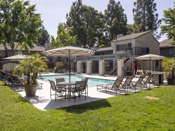 $3,306 / 2br - 1090ft2 - Central heating and air conditioning, Landscaped courtyards (san jose west)63672010988801122