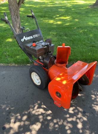 Ariens 8/24 snowblower with electric start 1