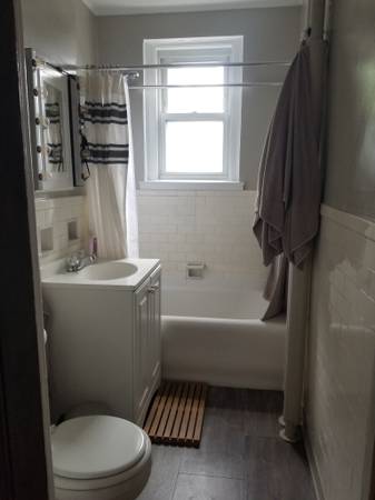 $2,300 Large studio with EIK in Davis Sq. Sept. - Nov. Free ht hw incl. NOFEE (Davis Square)63699256579075123