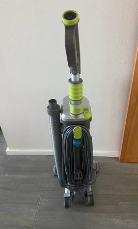 Aspiradora vertical Hoover AIR sin bolsa con cable (Mint) - $70 (Chelsea)63471343904131122