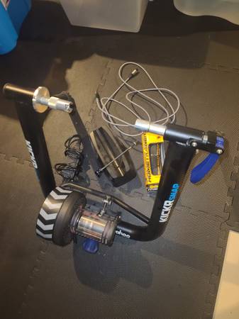 Wahoo KICKR SNAP indoor cycling trainer 1