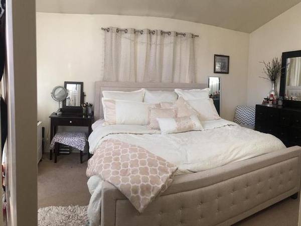 $1,479 / 2br - 822ft2 - Carpeting, Electric Stove, Swimming Pool, Resident Referral Program63671008387329123