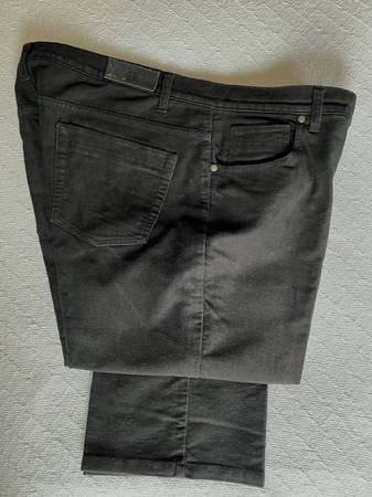 Blue Harbour luxury fabric black jean.  98% cotton. 42/29 1