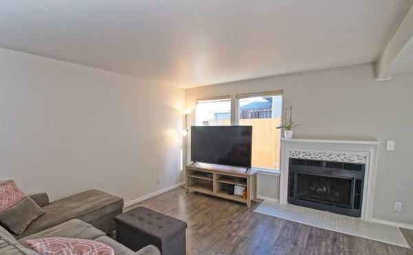 $1,650 / 2br - 1264ft2 - Encantadora y Conducida Unidad de 2Habitaciones/2.5Baños En Alquiler En Bothell (Bothell)63688425250945120