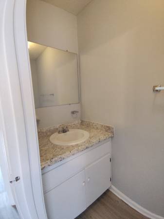 $1125.00 / 2br - 948ft2 - Timberlake 2 Bedroom Townhouse | $1125/mo | AVAILABLE NOW63851969479043121