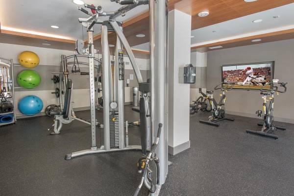 COZY UP WITH THIS MOVE IN SPECIAL!! 1 MONTH FREE!! 1