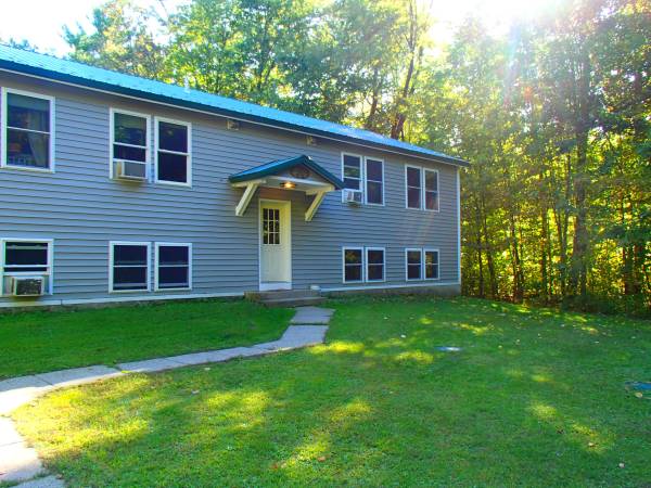 $1,500 / 2br - 0800ft2 - Downstairs 2 Bedroom Apartment Available 11/1/25 (Bristol, VT)63976979333378120