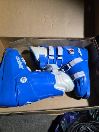 Caber Vintage Ski Boots Blue Great Condition 1