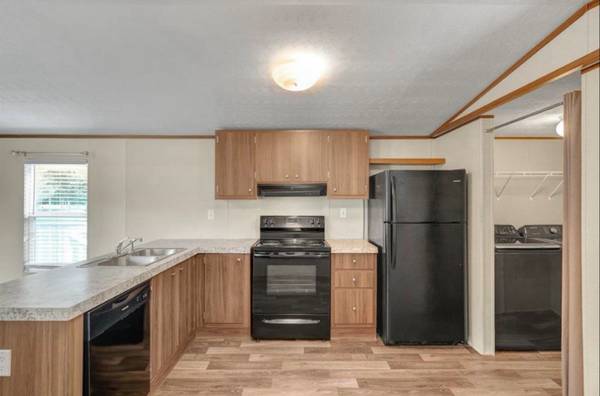 $1500.00 / 3br - 928ft2 - 3 Bed 2 Bath Mobile Home64036370858882123