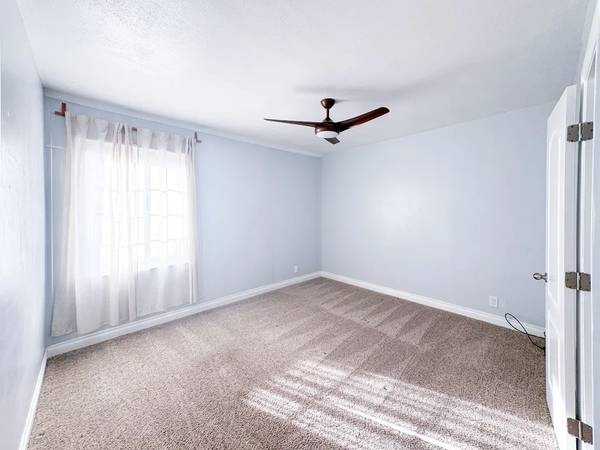 $2,250 / 3br - 1040ft2 - Charming 3BD/2BA Home in Torrance w/ Pool & Private Backyard! (Torrance)63998004601346122