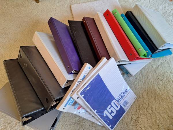 14 loose leaf binders with loose leaf paper 1