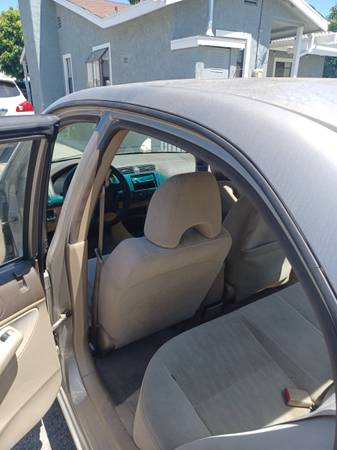2003 honda civic - $1,600 (Ventura)63612075017601122
