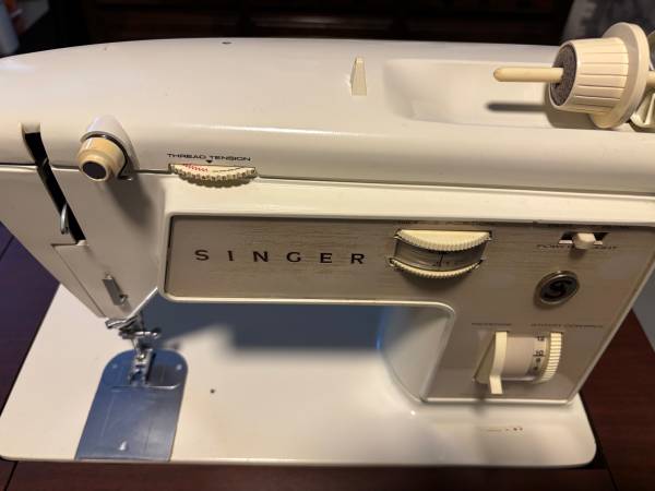 Singer sewing machine 1