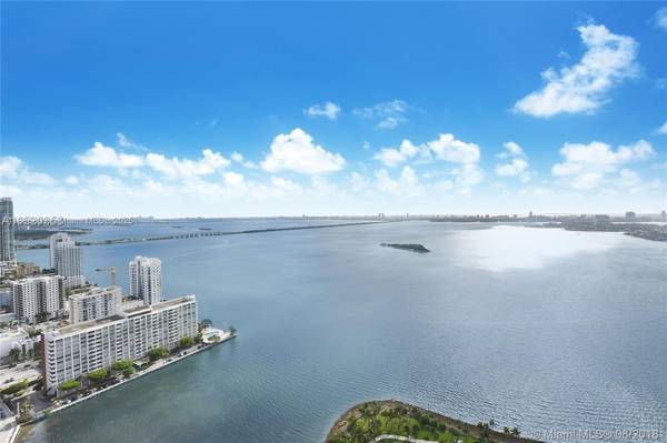 $5,900 / 3br - 1494ft2 - Spectacular 3 Bedroom Condo at Quantum on the Bay, Miami (Miami)64002014198913121