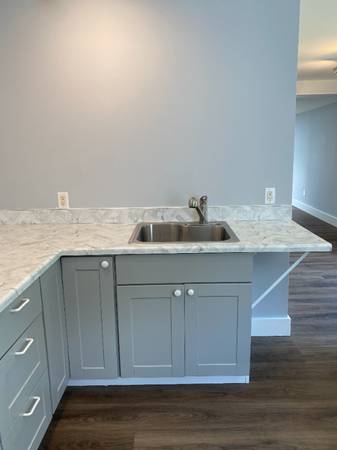 $1800.00 / 500ft2 - Newly Renovated Detached Cottage63656228180227123