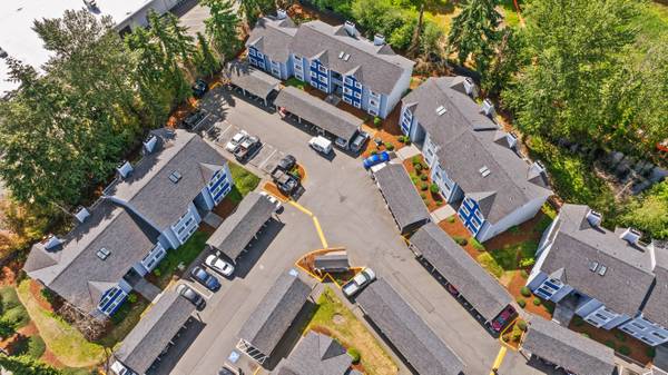 $1,725 / 2br - 958ft2 - 2bd 1ba, Washers & Dryers in Every Home, Community Park (2611 84th Street Ct, Lakewood, WA)64031307488513123
